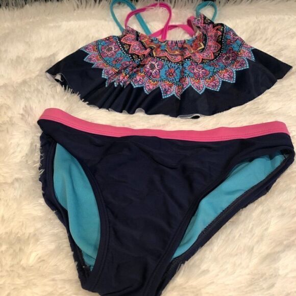 Girl's Bikini   - Picture 1 of 2